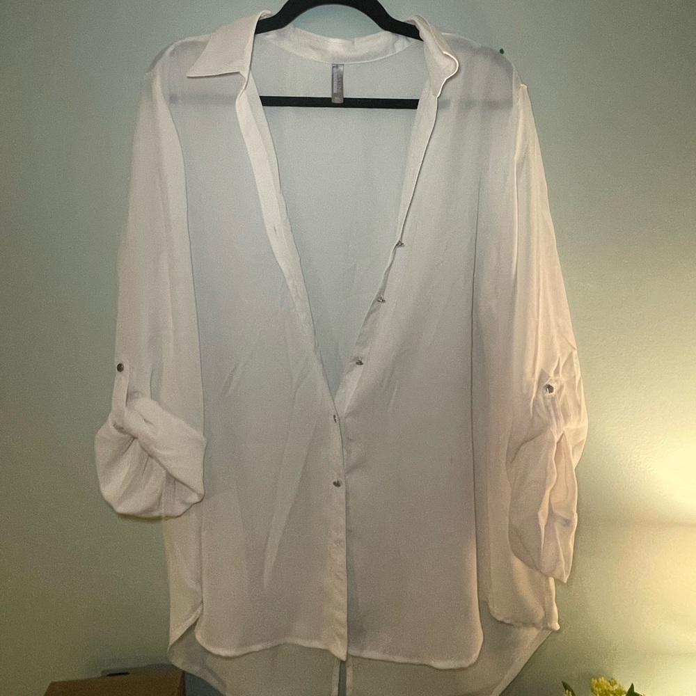 Women’s white button up